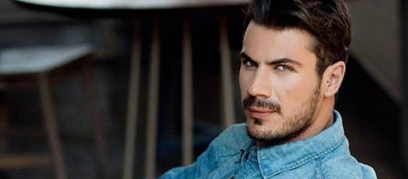 Το «πρώην» κορίτσι του Άκη Πετρετζίκη θα σας αφήσει άφωνους (φωτό)